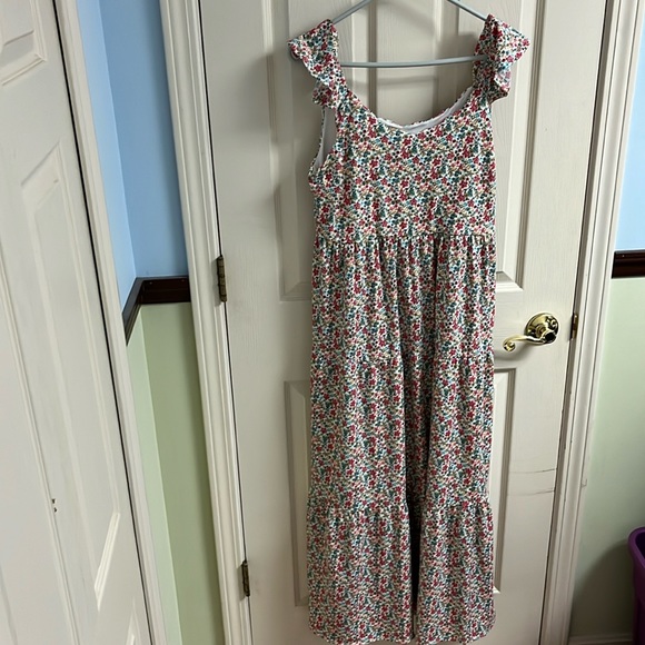 Monteau floral maxi dress L. Excellent preowned condition, no flaws. - Picture 1 of 2
